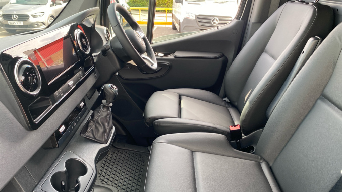Mercedes-Benz Sprinter 315Cdi L3 Diesel Rwd 3.5t H2 Select Van - Image 18